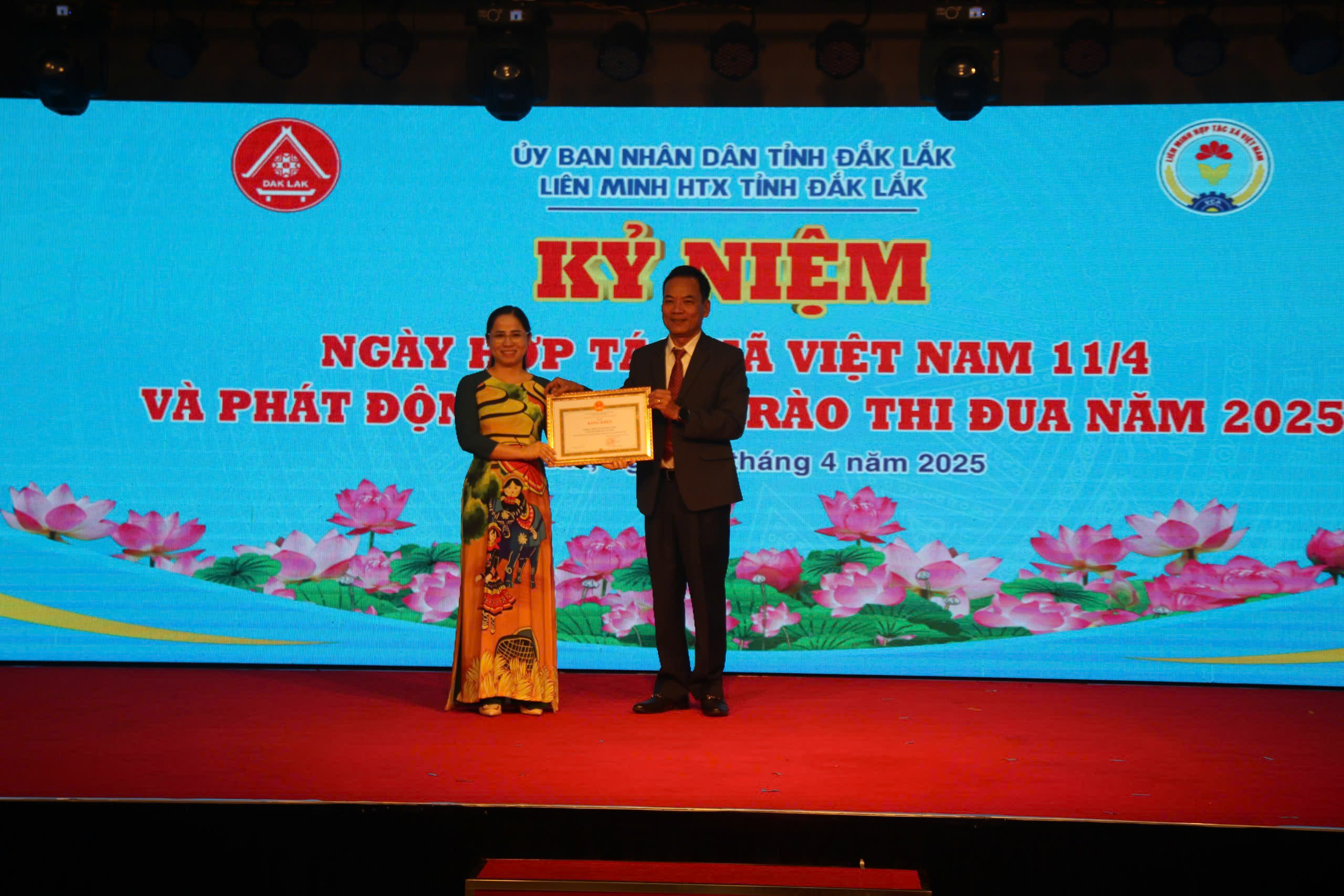 chú Bài tặng Bằng khen